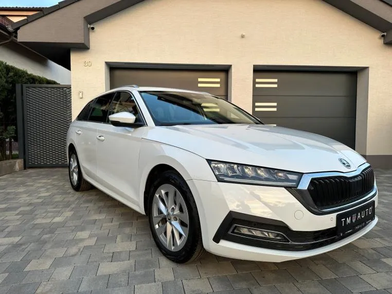 Škoda Octavia Combi 2.0 TDI SCR Style DSG 2021